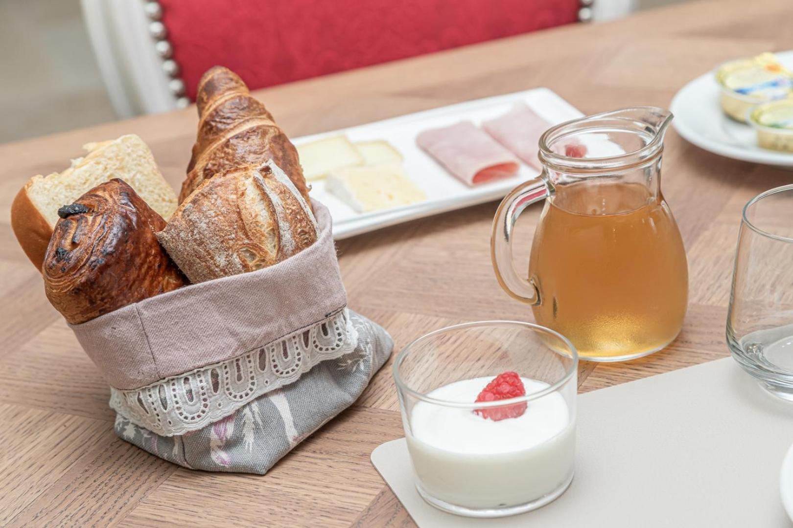 Chambre D'Hotes Le Domaine De La Vallee Saint-Martin-de-Varreville Ngoại thất bức ảnh